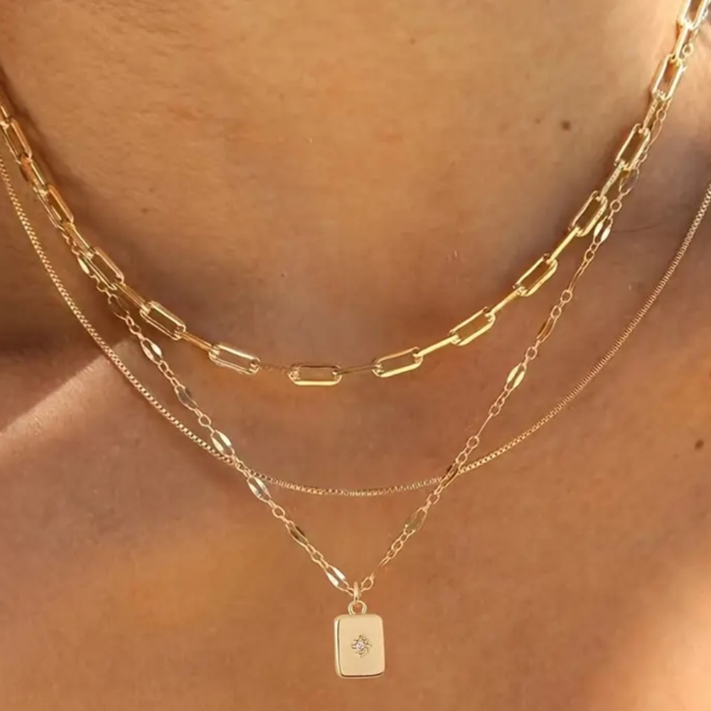 3pcs Elegant Necklace Set with Sparkling Cubic Zirconia Rectangle Pendant